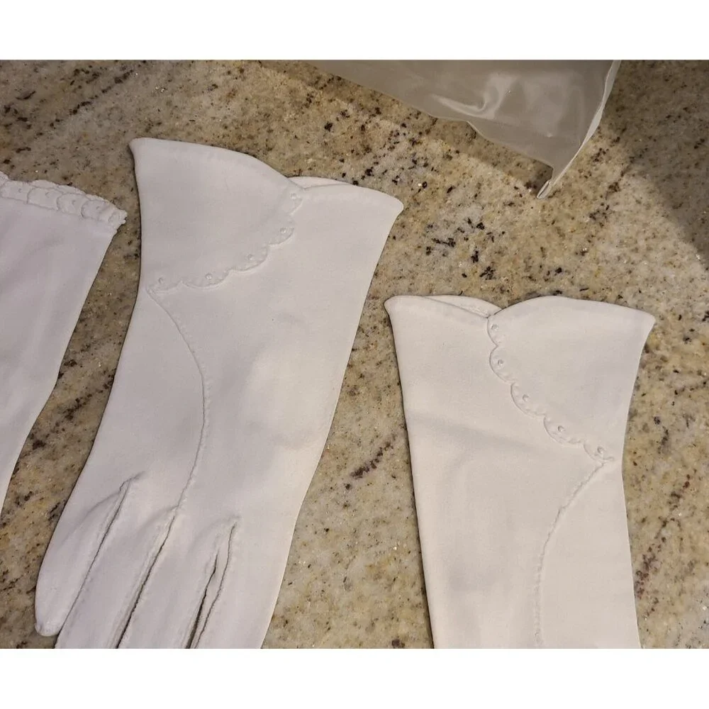 Lot of 4 Vintage Women's Size XS S White Cotton Formal Gloves w/ bag